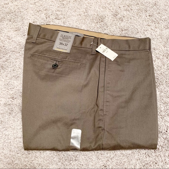NWT Gap Gray Wrinkle Resistant Straight Fit Khakis 38 x 32 - Picture 5 of 6